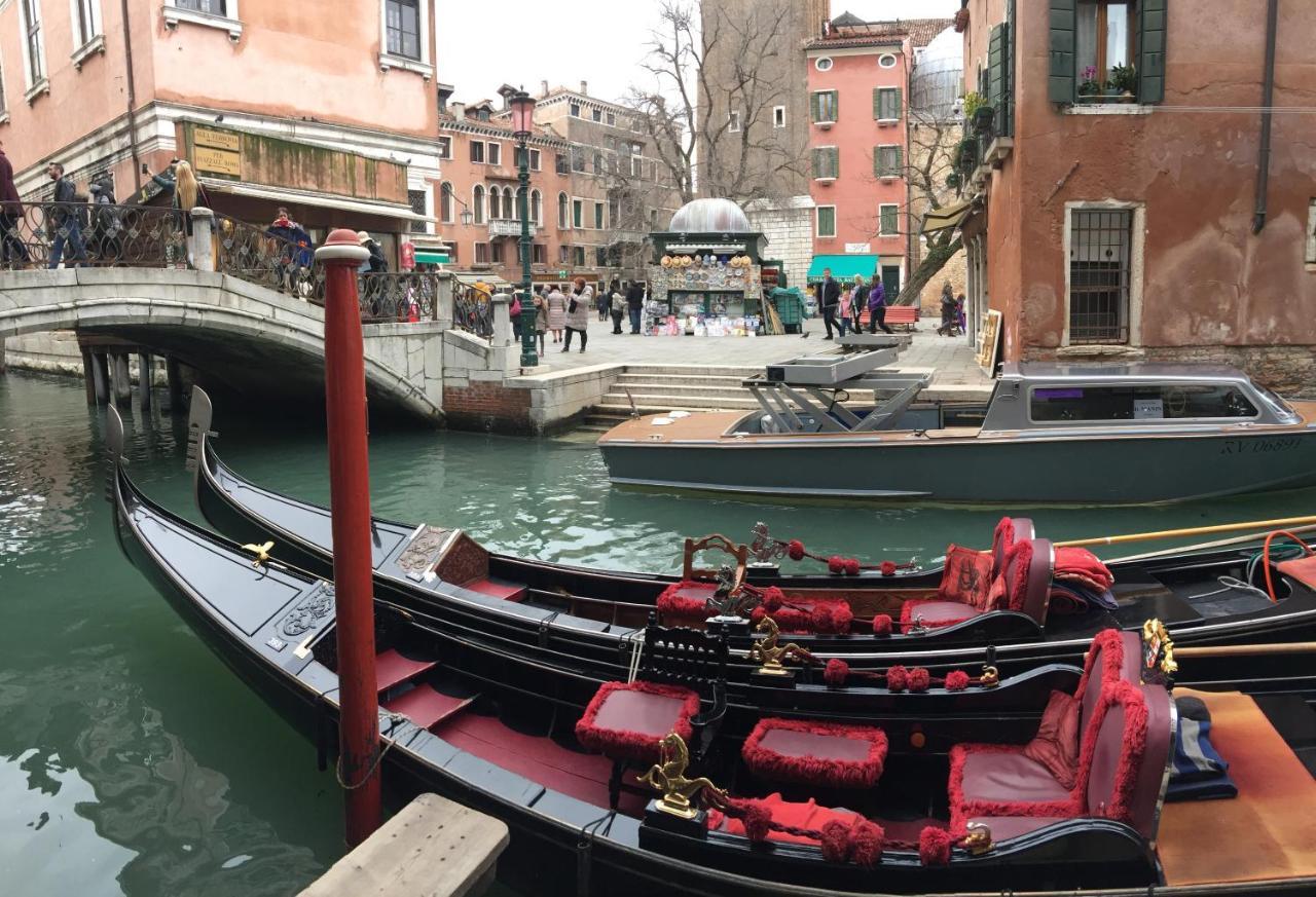 The Wolf House Hotel Venice Exterior photo