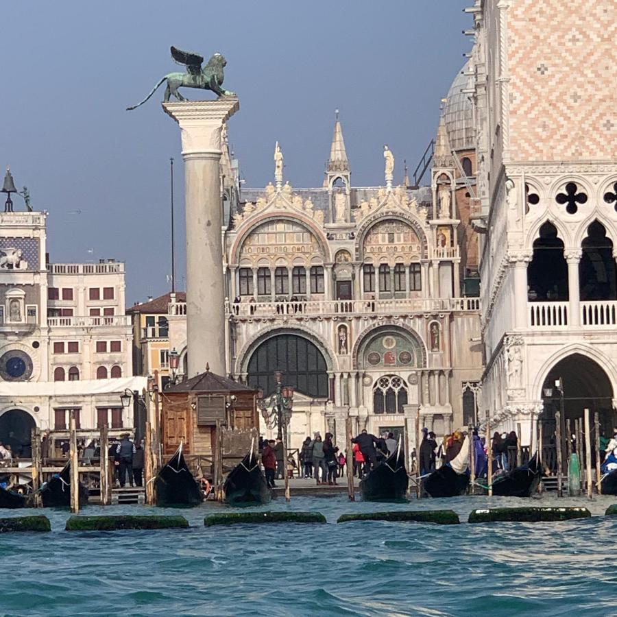 The Wolf House Hotel Venice Exterior photo